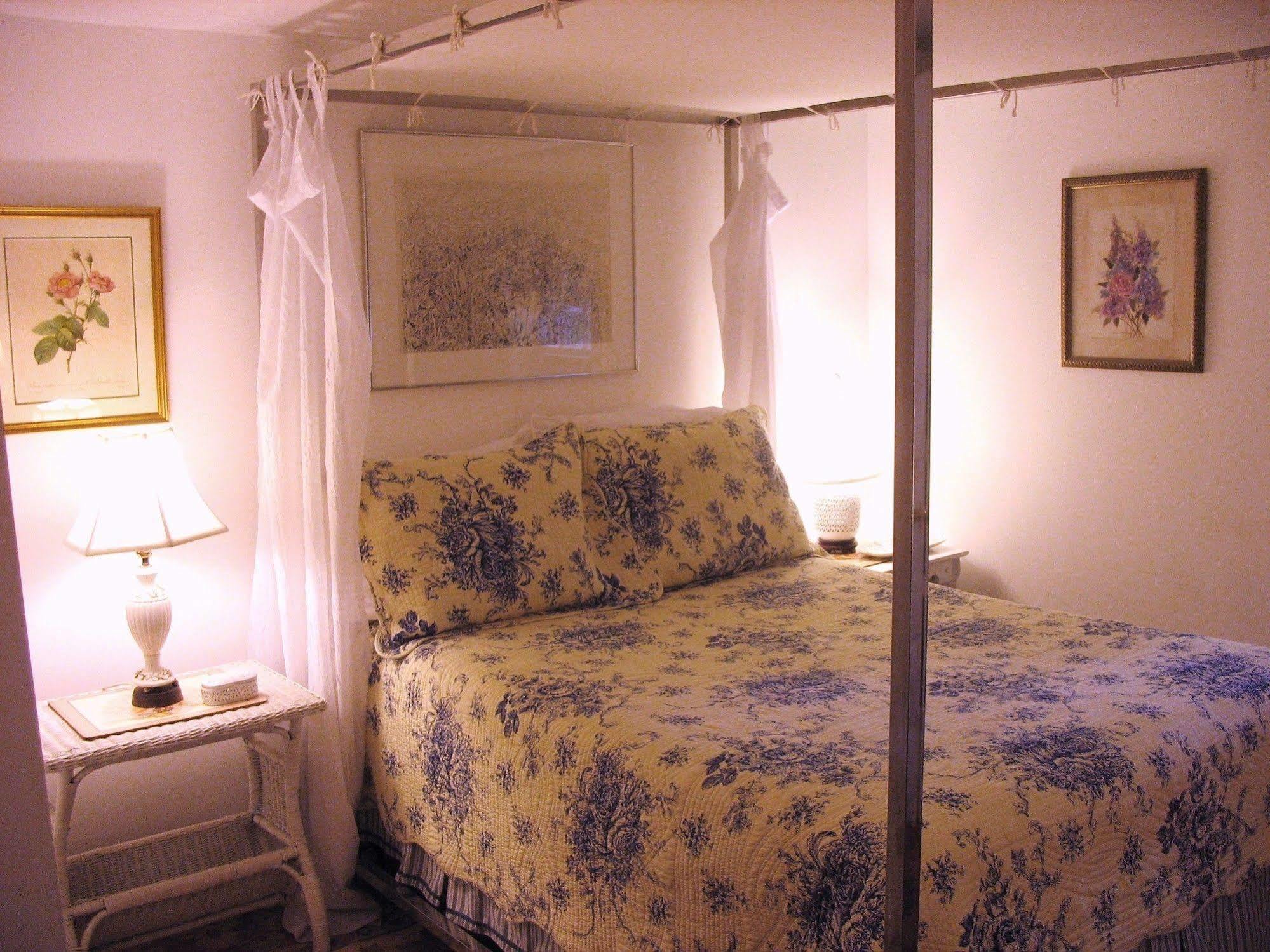 Bed and Breakfast The 1720 House Vineyard Haven Exterior foto