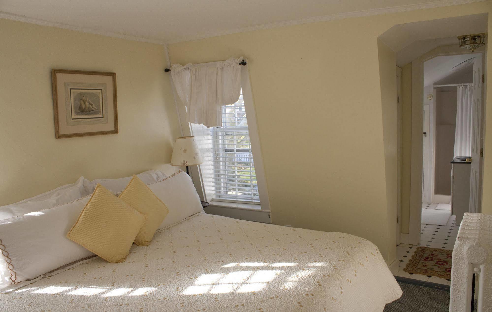 Bed and Breakfast The 1720 House Vineyard Haven Exterior foto